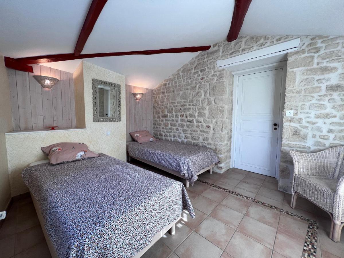 Le Puits Sainte Claire Bed & Breakfast Courçon Екстериор снимка
