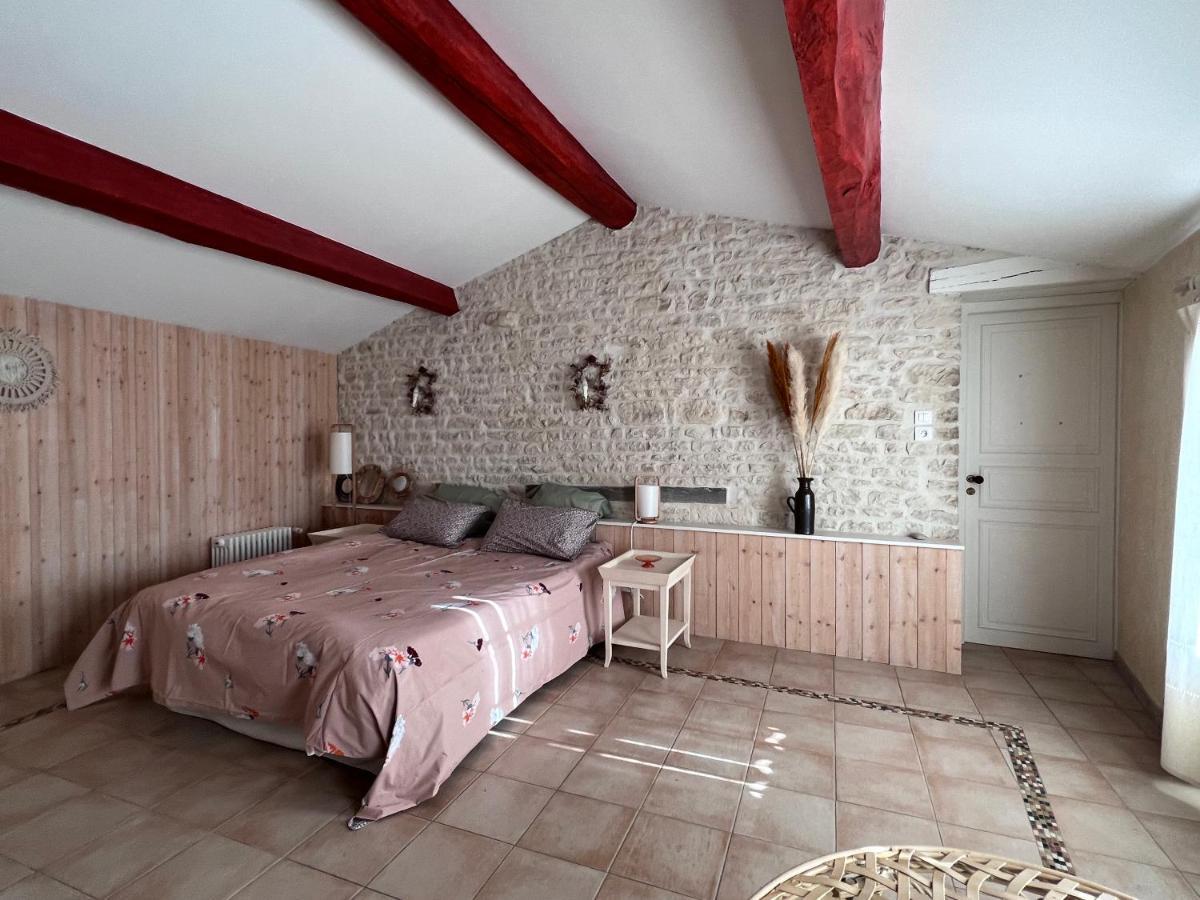 Le Puits Sainte Claire Bed & Breakfast Courçon Екстериор снимка
