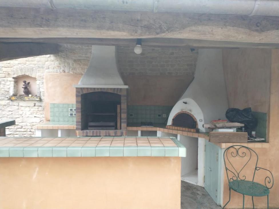 Le Puits Sainte Claire Bed & Breakfast Courçon Екстериор снимка
